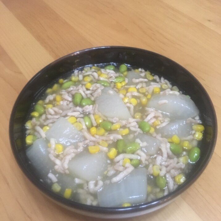 大根と鶏ミンチの煮物をかわいく❣️